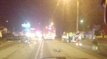 Un tânăr a MURIT după ce a intrat cu maşina pe contrasens